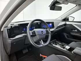 Opel Astra (2022) thumbnail 10