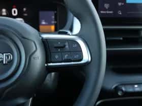 Jeep Avenger (2025) thumbnail 23