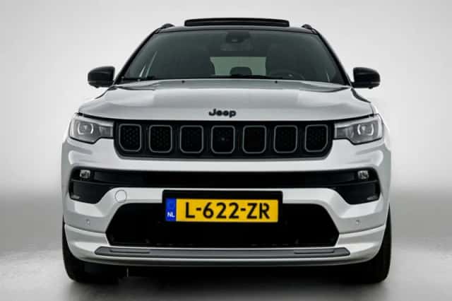 Jeep Compass (2021) thumbnail 4