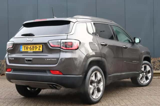 Jeep Compass (2018) thumbnail 5