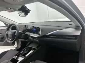 Opel Astra (2025) thumbnail 12