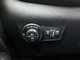 Jeep Compass (2025) thumbnail 40