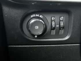 Opel Mokka (2023) thumbnail 38
