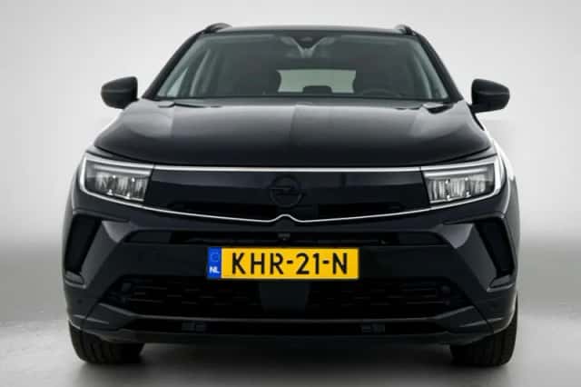 Opel Grandland (2023) thumbnail 4