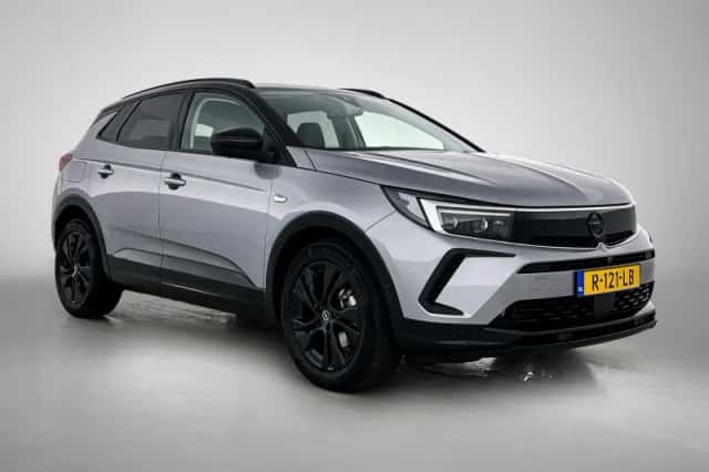 Opel Grandland (2022) thumbnail 2