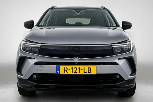 Opel Grandland (2022) thumbnail 4