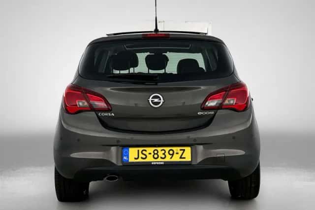 Opel Corsa (2016) thumbnail 3