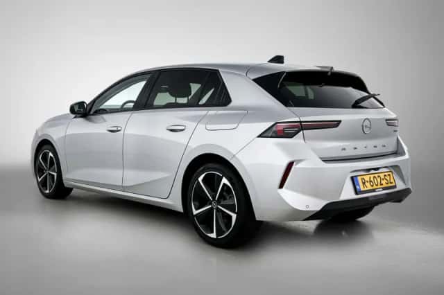 Opel Astra (2022) thumbnail 6