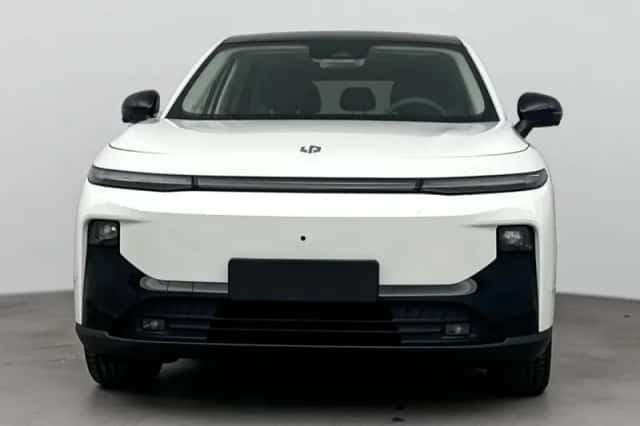 Leapmotor B10 (2026) thumbnail 3