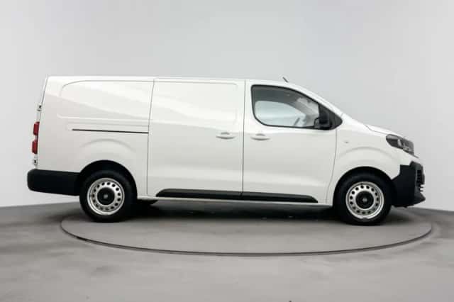 Opel Vivaro (2024) thumbnail 11