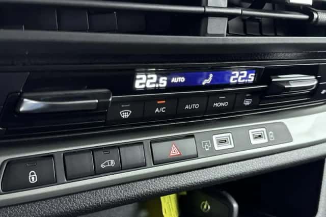Opel Vivaro (2024) thumbnail 13