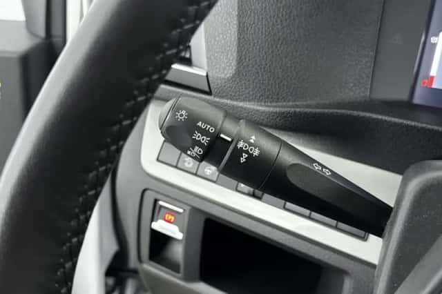 Opel Vivaro (2024) thumbnail 24