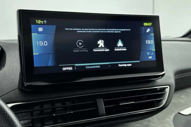 Peugeot 3008 (2023) thumbnail 17