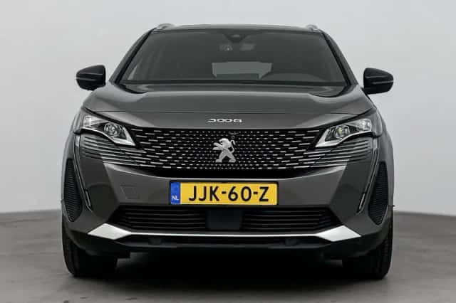 Peugeot 3008 (2023) thumbnail 3