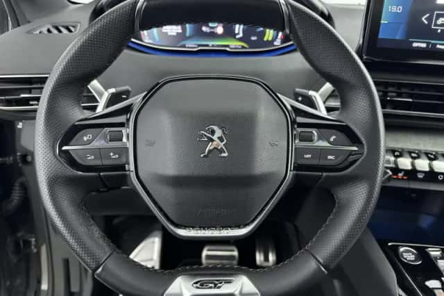 Peugeot 3008 (2023) thumbnail 24