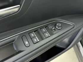 Peugeot 3008 (2023) thumbnail 25