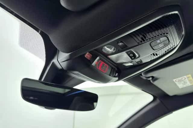 Peugeot 3008 (2023) thumbnail 26