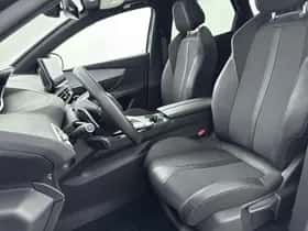 Peugeot 3008 (2023) thumbnail 6