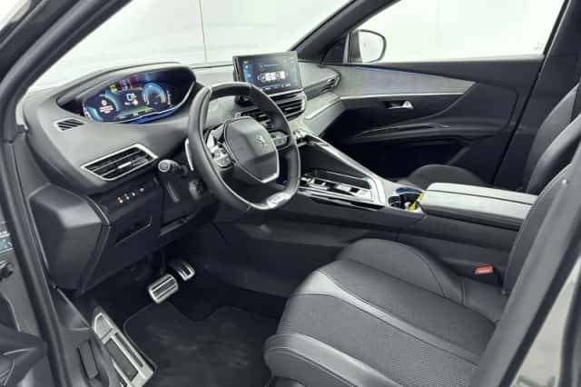 Peugeot 3008 (2023) thumbnail 9