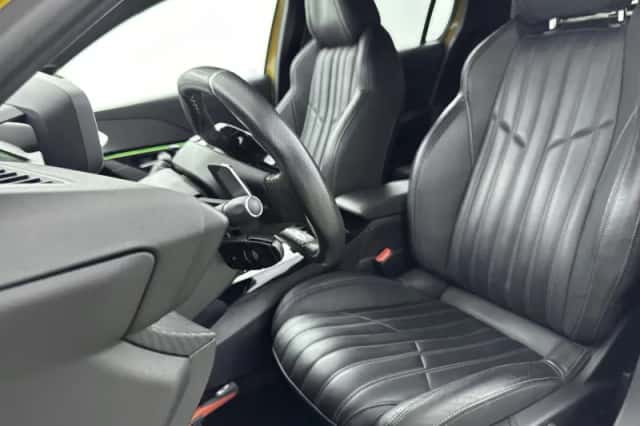 Peugeot 208 (2022) thumbnail 5