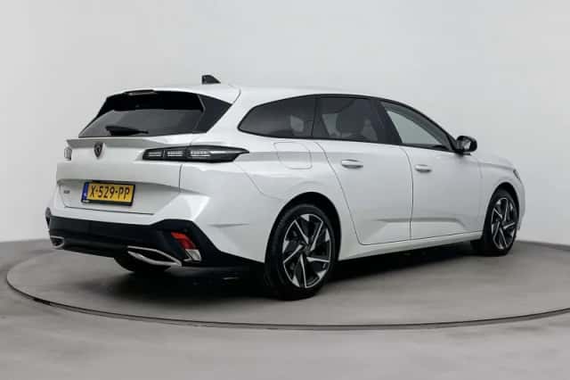 Peugeot 308 (2023) thumbnail 14