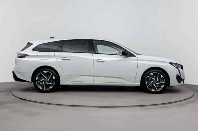 Peugeot 308 (2023) thumbnail 15