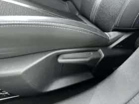 Peugeot 308 (2023) thumbnail 16