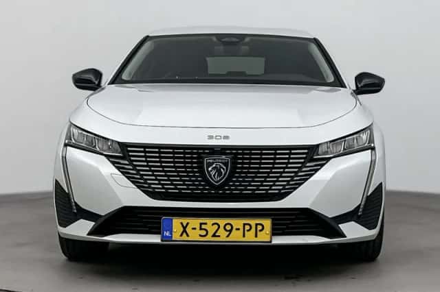 Peugeot 308 (2023) thumbnail 3