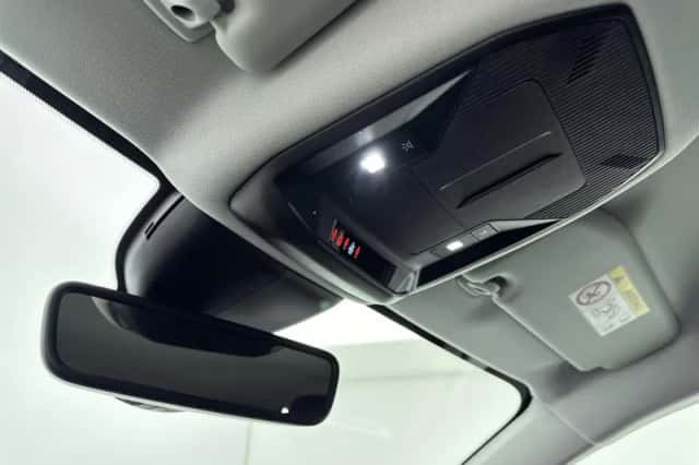 Peugeot 308 (2023) thumbnail 24