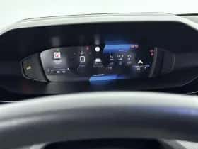 Peugeot 308 (2023) thumbnail 9