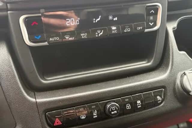 Peugeot E-Boxer (2025) thumbnail 18