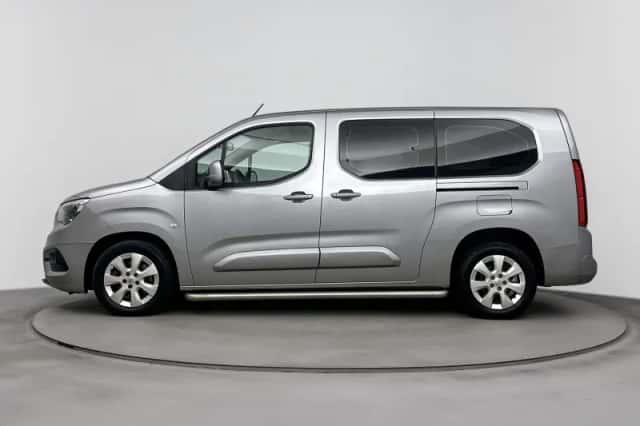 Opel Combo (2019) thumbnail 2