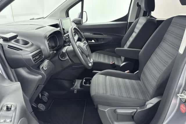 Opel Combo (2019) thumbnail 13
