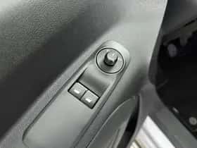 Opel Combo (2019) thumbnail 16