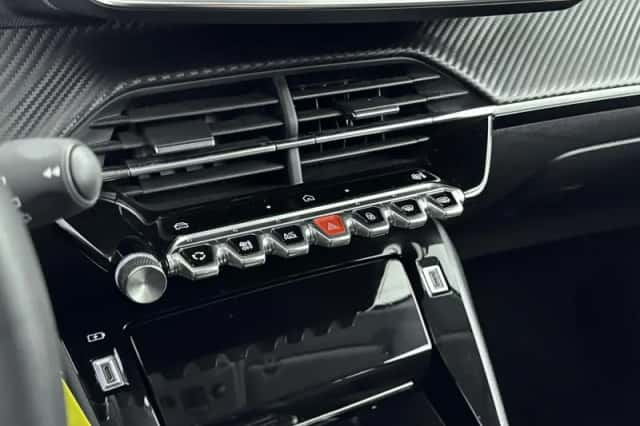 Peugeot 208 (2024) thumbnail 23