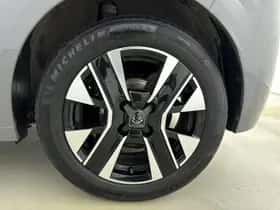 Peugeot 208 (2024) thumbnail 26