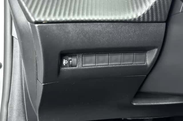 Peugeot 208 (2024) thumbnail 27