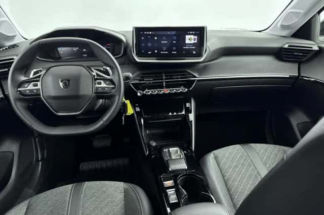 Peugeot 208 (2024) thumbnail 6
