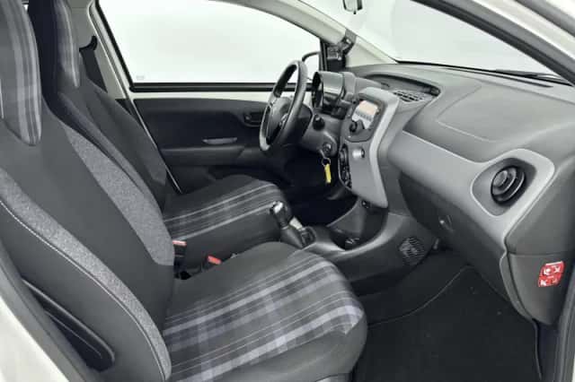 Peugeot 108 (2018) thumbnail 25