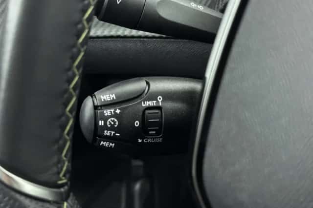 Peugeot 208 (2024) thumbnail 18