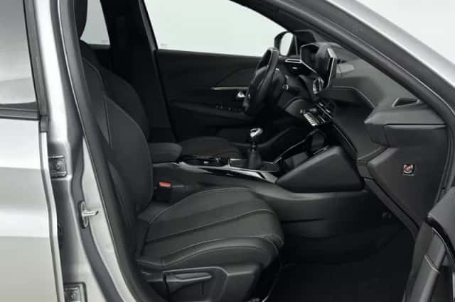 Peugeot 208 (2024) thumbnail 32
