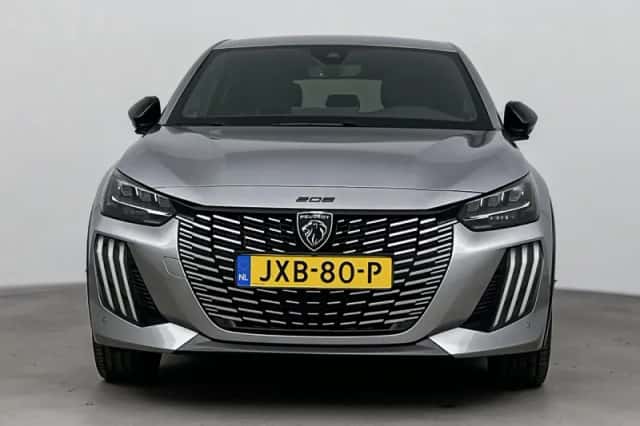 Peugeot 208 (2024) thumbnail 8