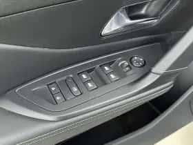 Peugeot 308 (2024) thumbnail 17