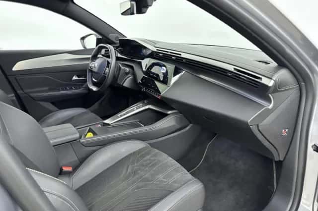 Peugeot 308 (2024) thumbnail 9