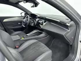 Peugeot 308 (2024) thumbnail 9