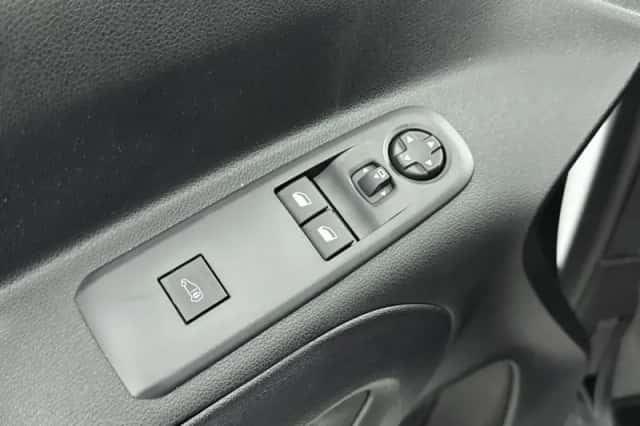 Peugeot Partner (2024) thumbnail 18