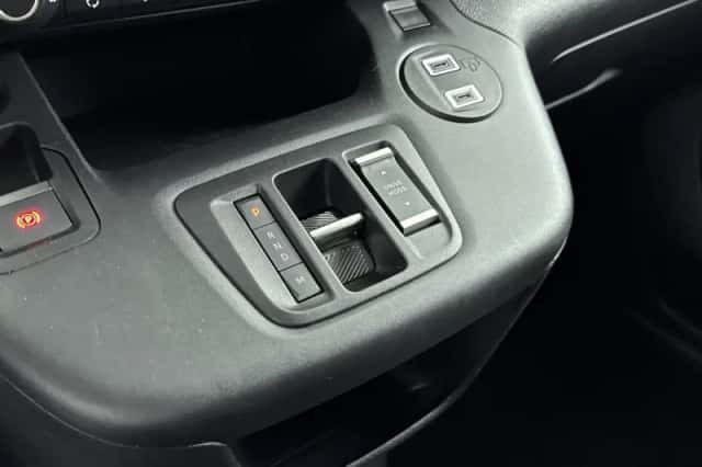 Peugeot Partner (2024) thumbnail 24