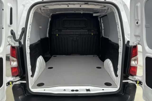 Peugeot Partner (2024) thumbnail 7