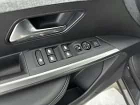Peugeot 5008 (2025) thumbnail 17