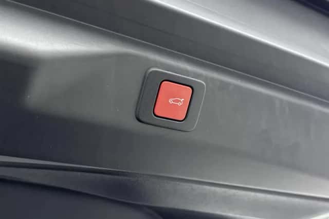 Peugeot e-3008 (2025) thumbnail 30